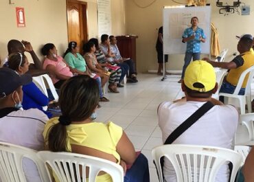 Reunión del Sindicato del manglar y mar