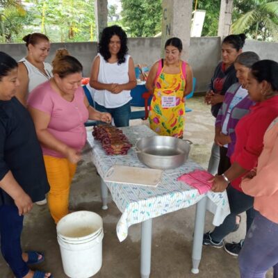 Elaboración de plato típico